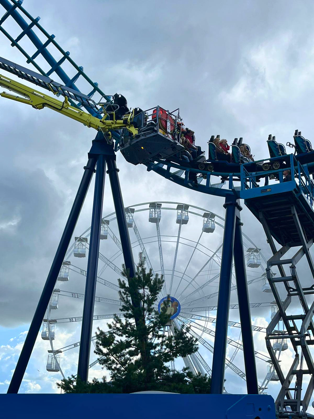 Suffolk firefighters rescue passengers from Pleasurewood Hills rollercoaster