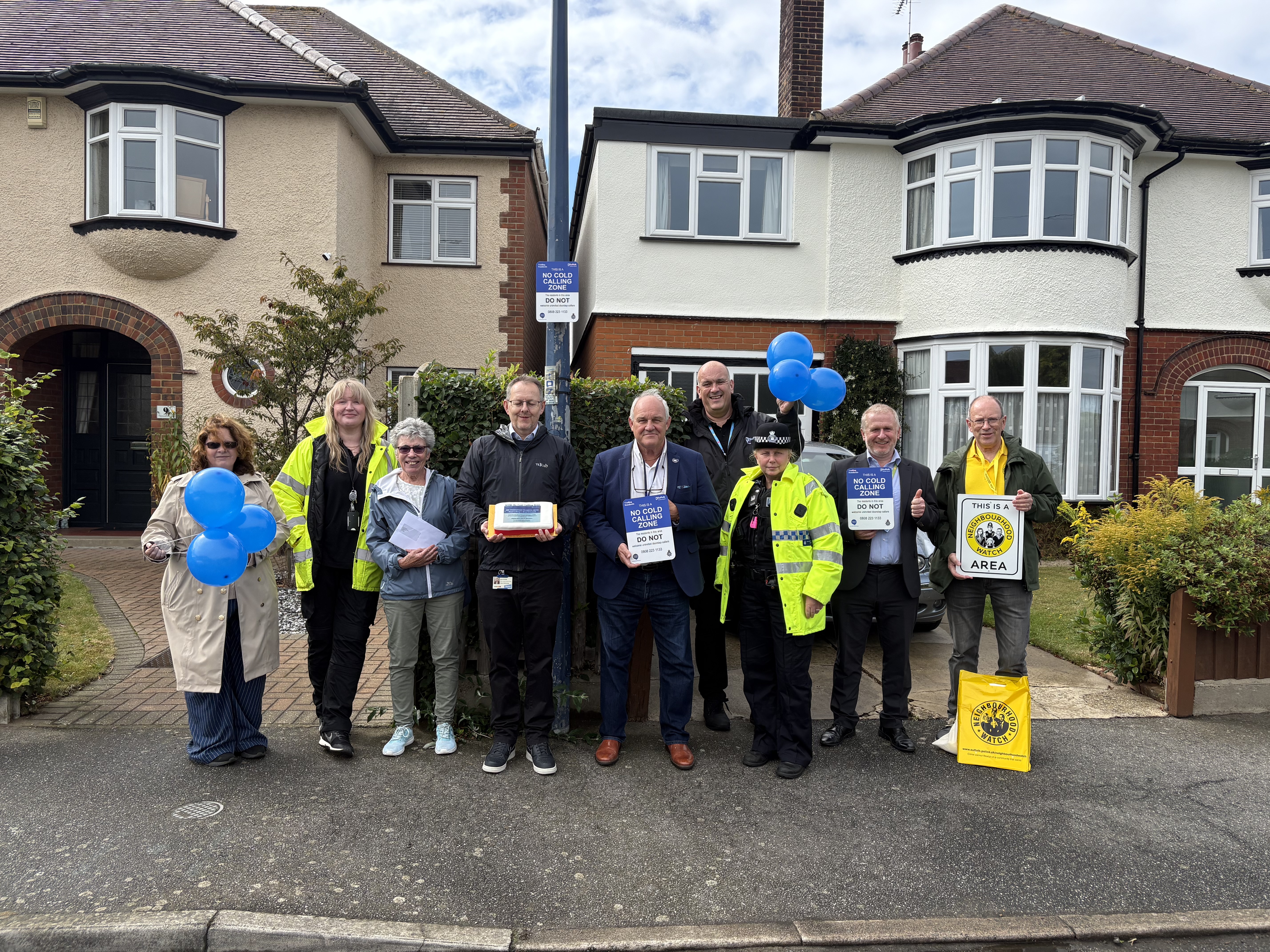 Cllr Steve Wiles with Trading Standards and residents of Fleetwood Avenue, Felixstowe