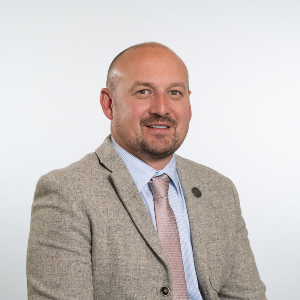 Portrait of Cllr Asa Downing