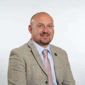 Portrait of Cllr Asa Downing