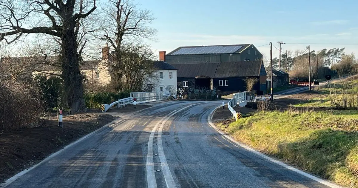 A1088 Bridge Farm bridge reaches completion - Suffolk County Council