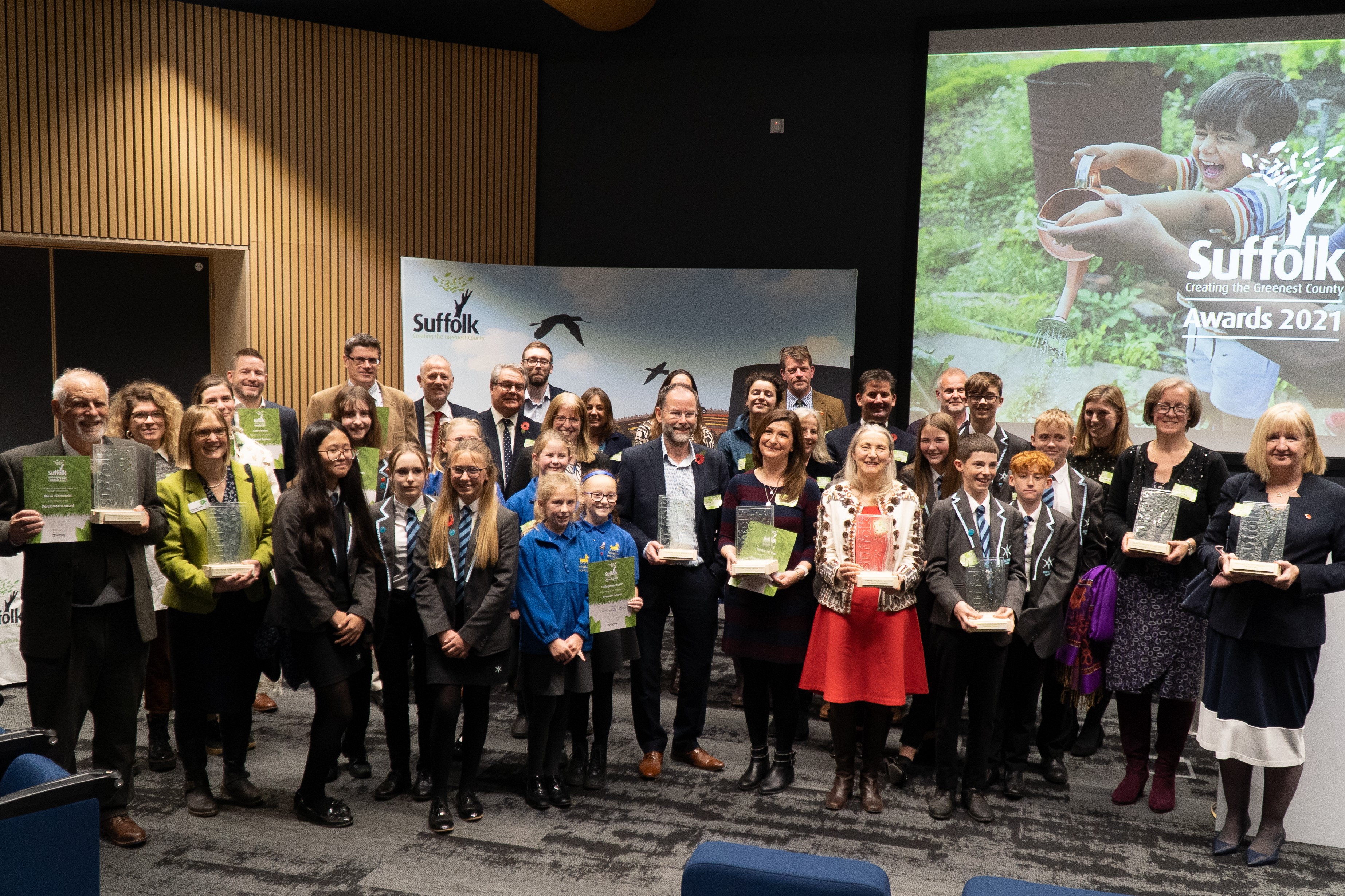 A group photo of all the Award winners in 2021