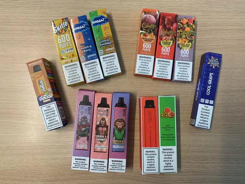 A picture of several electronic vapes