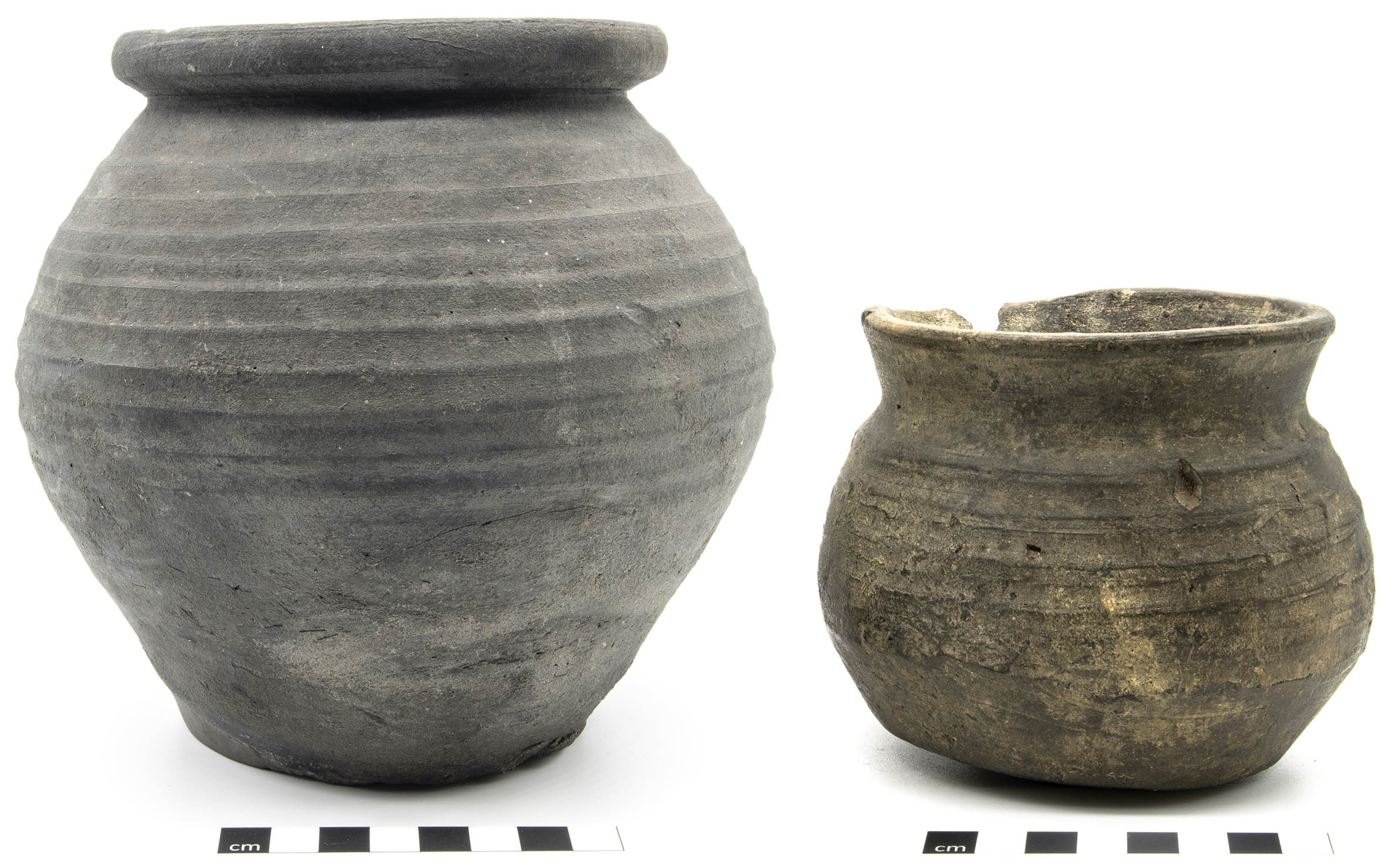 two pieces of pottery in IpswichWare and ThetfordWare