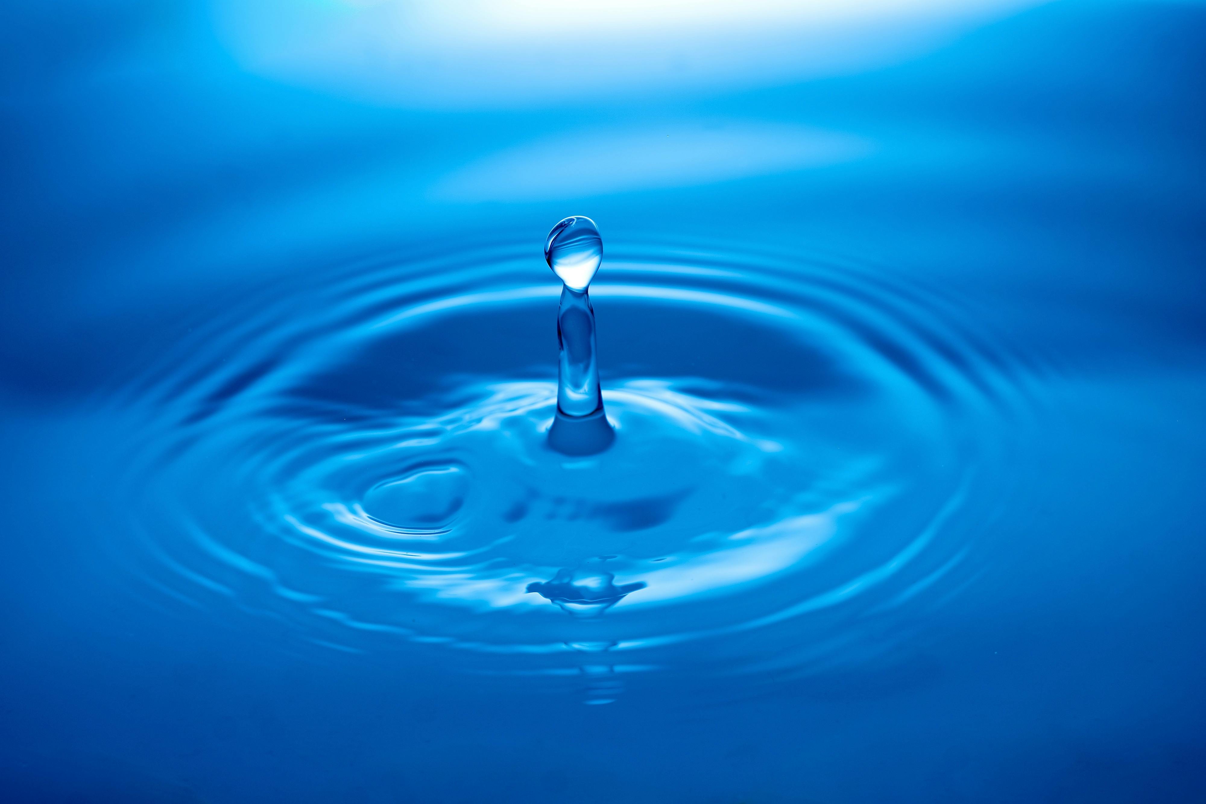 a drop of water causing ripples
